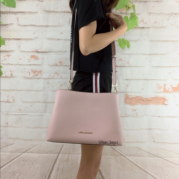 Michael Kors Sofia Large EW Satchel - Picture 5 of 8